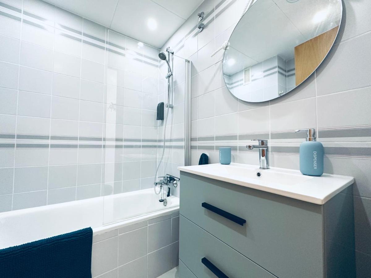 Face A La Mer - Vue Epique, Climatisation, Wifi, Draps Inclus Empuriabrava Esterno foto